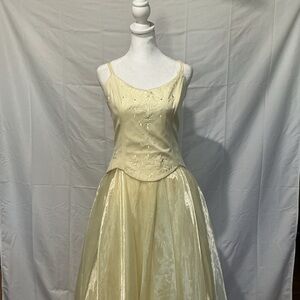 Vintage Y2K 2000’s Floral Embroidered Prom Dress